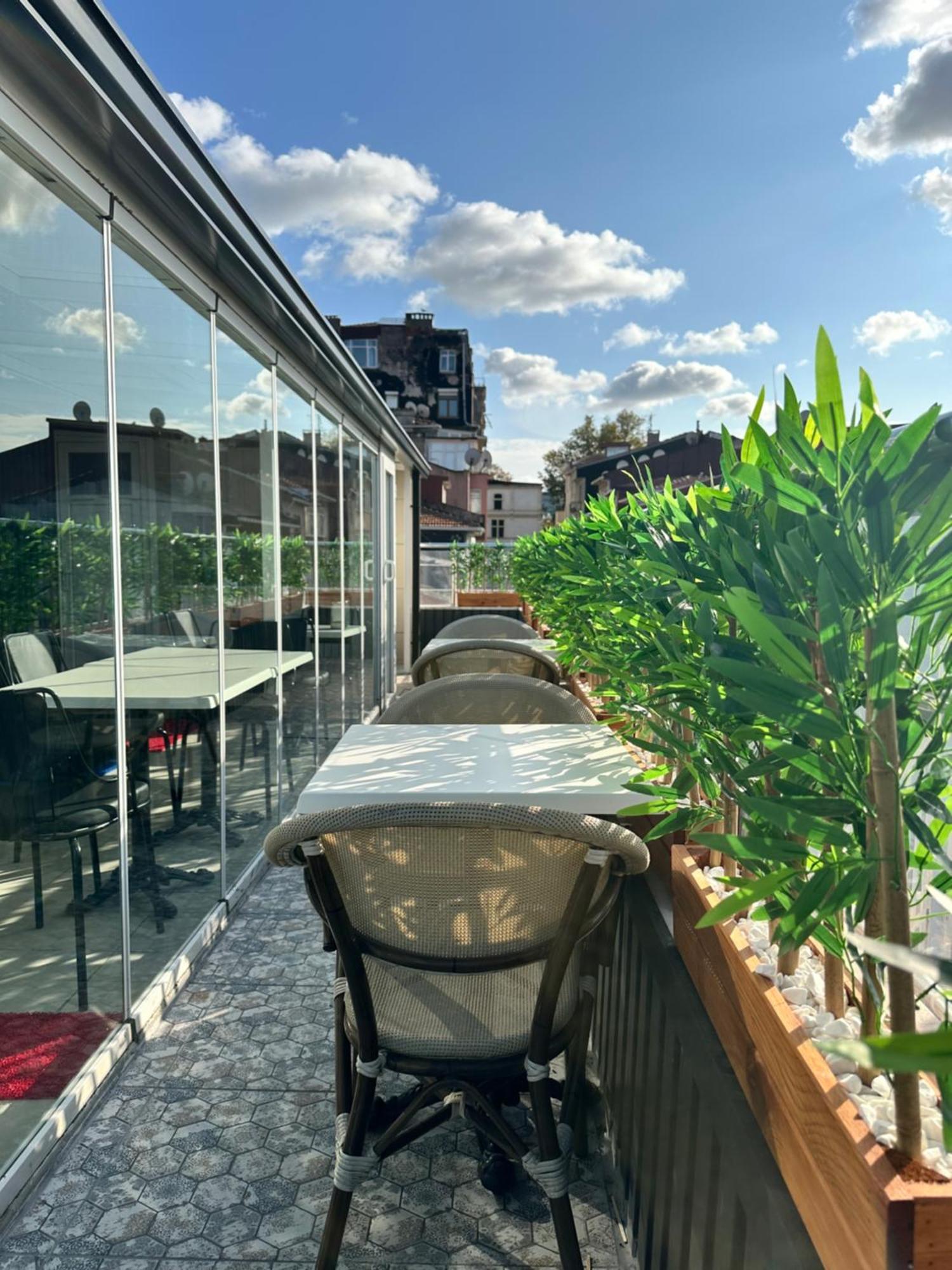 Bade Boutique Hotel Kadikoey — Photos 1